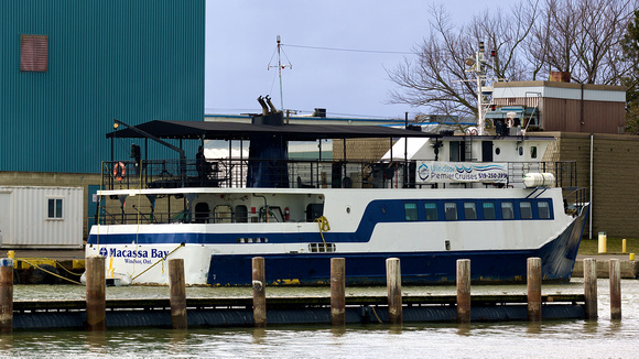 Pleasure Cruise Boat